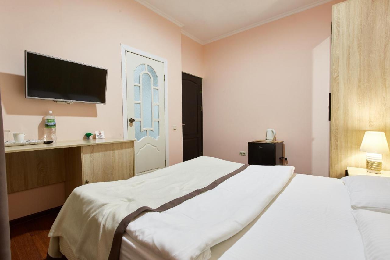 Leon Boutique Hotel Σουχούμι Εξωτερικό φωτογραφία